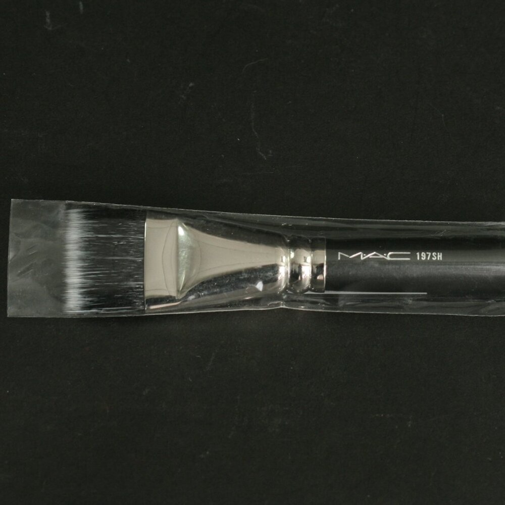 MAC 197SH Short Handled Duo Fiber Square brush